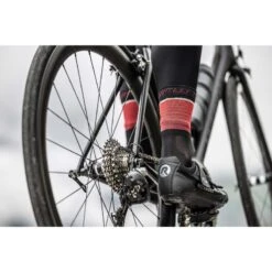 Rogelli Chaussettes Velo Homme - Hero -Rogelli Boutique chaussettes velo homme hero 1