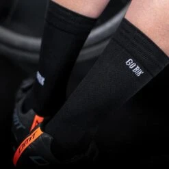 GOBIK Chaussettes Vélo Iro 2.0 Noir -Rogelli Boutique chaussettes velo iro 20 noir 3