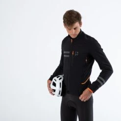 Reconditionné - Veste Vélo Route Manches Longues Hiver Homme - RC500 Noire 10 Reconditionné - Veste Vélo Route Manches Longues Hiver Homme - RC500 Noire -Rogelli Boutique reconditionne veste velo route manches longues hiver homme rc500 noire 3