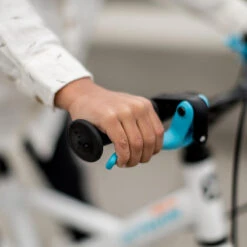 BTWIN VELO 16 POUCES 4-6 ANS 100 INUIT -Rogelli Boutique velo 16 pouces 4 6 ans 100 inuit 2