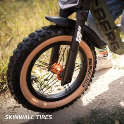 Berg Vélo D'équilibre Biky Trail Vert Avec Frein à Mains 2-5 Ans -Rogelli Boutique velo dequilibre biky trail vert avec frein a mains 2 5 ans 2