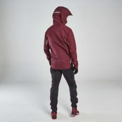 Rockrider VESTE COUPE PLUIE VELO VTT EXPL 700 BORDEAUX -Rogelli Boutique veste coupe pluie velo vtt expl 700 bordeaux 1