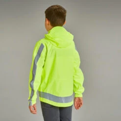 BTWIN VESTE VÉLO 500 ENFANT PLUIE JAUNE HAUTE VISIBILITÉ -Rogelli Boutique veste velo 500 enfant pluie jaune haute visibilite 4