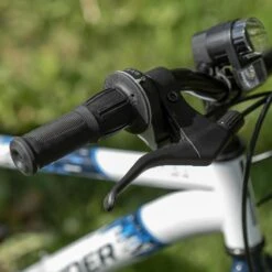 BTWIN VTT ENFANT ROCKRIDER ST 120 20 POUCES 6-9 Ans BLANC BLEU 9 BTWIN VTT ENFANT ROCKRIDER ST 120 20 POUCES 6-9 Ans BLANC BLEU -Rogelli Boutique vtt enfant rockrider st 120 20 pouces 6 9 ans blanc bleu 2